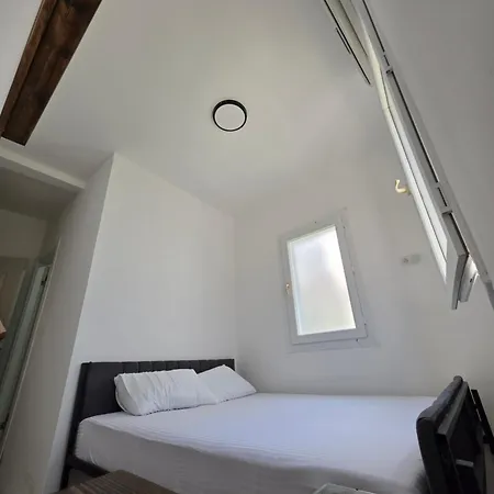 The Cranberries 旅馆