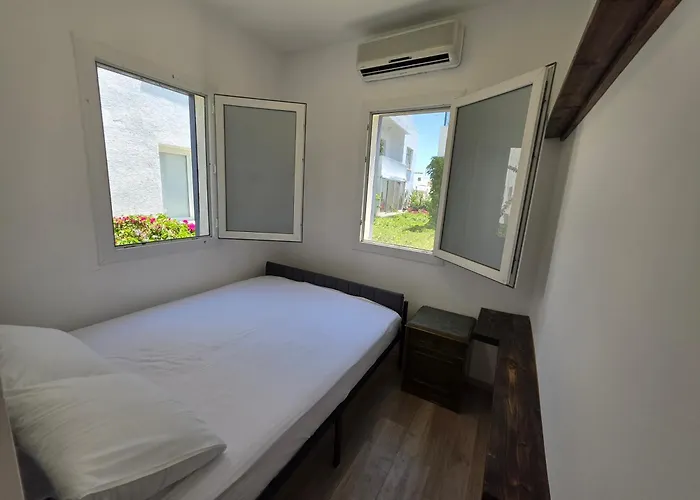 The Cranberries ホステル *